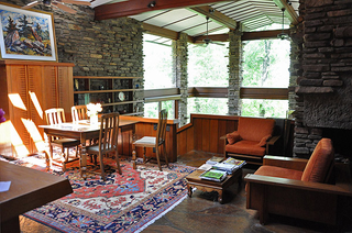 Illustration for article titled Speaking of modern houses
